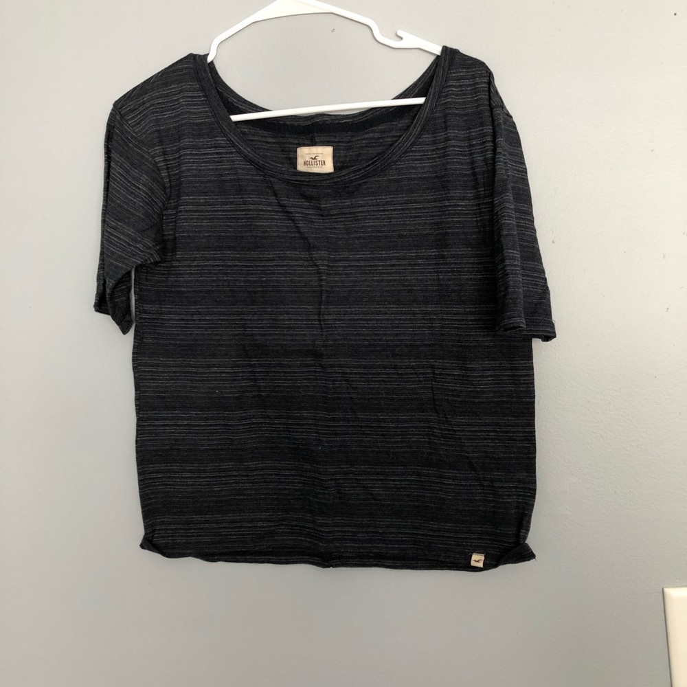 Hollister top